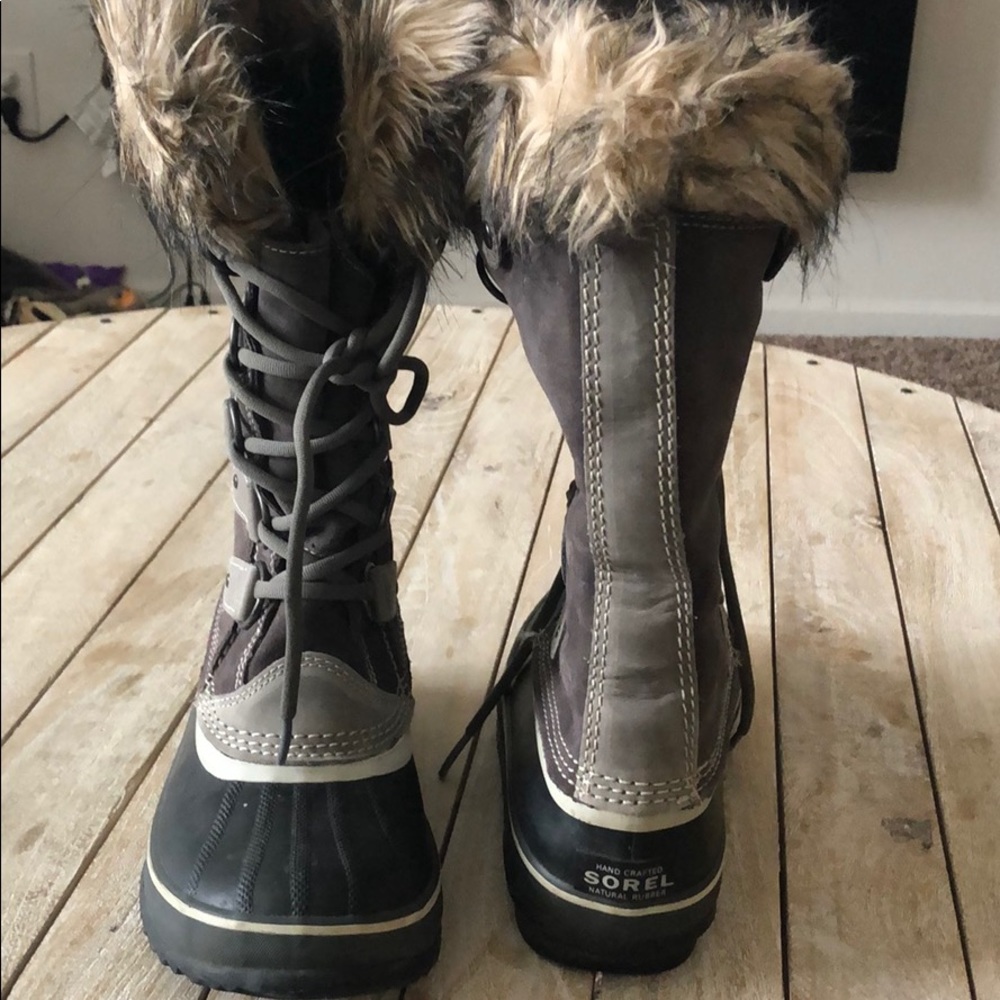 Winter boots